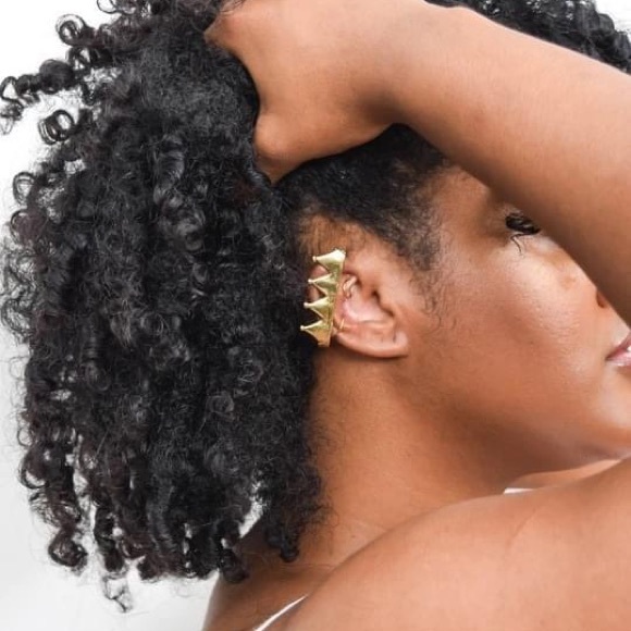 Clearance Sale - 14k Gold Plated Crown Ear Cap by Nina - Picture 3 of 4